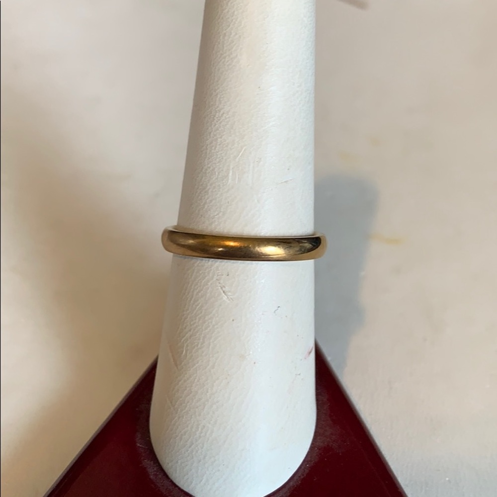 Plain gold finish band